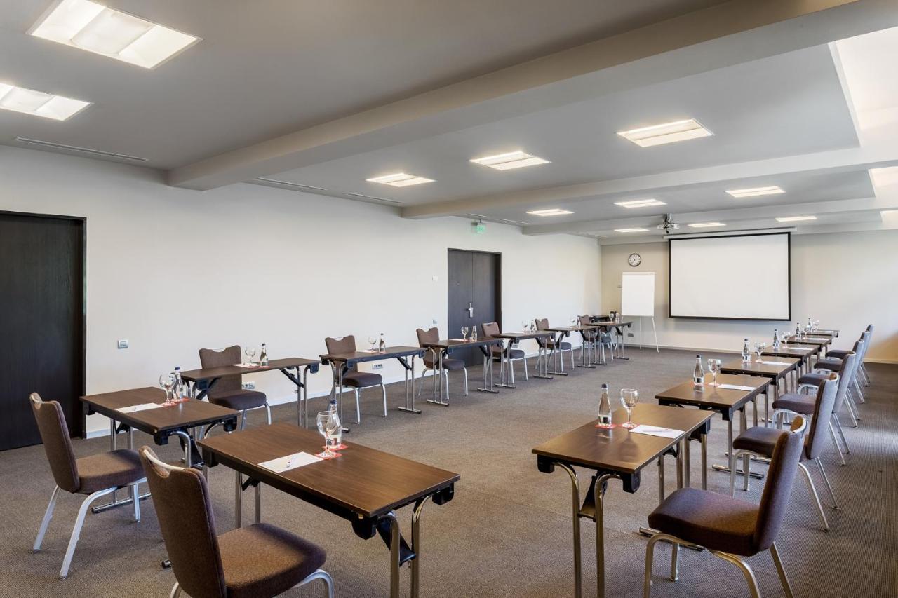 Hotel Ramada Plaza By Wyndham Convention Center 4*
