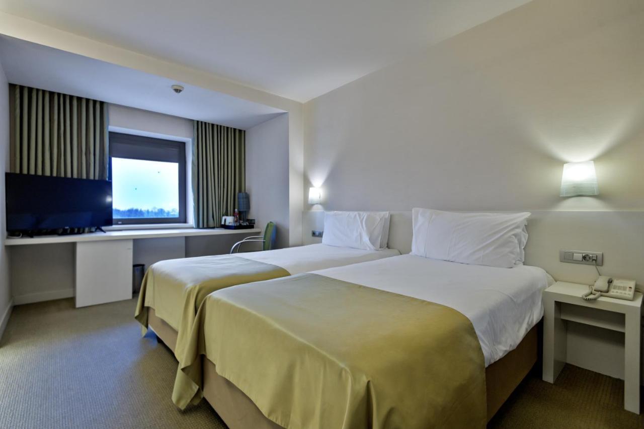 Hotel Ramada Plaza By Wyndham Convention Center 4*